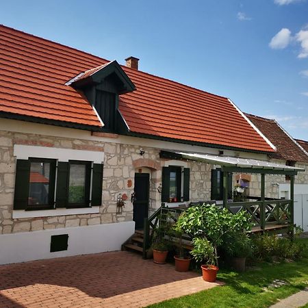 Kőfejtő háza Villa Fertőrákos Kültér fotó